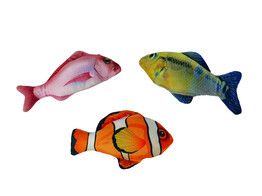 Plush fish with catnip   Display 24 pcs  14 5   16 5 cm