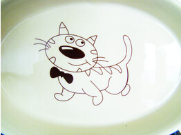 Cat ceramic dish oval   17 X 11 X 2 5 cm  120 ml